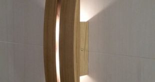Wall lamp with two oak lights recovered from engardina.