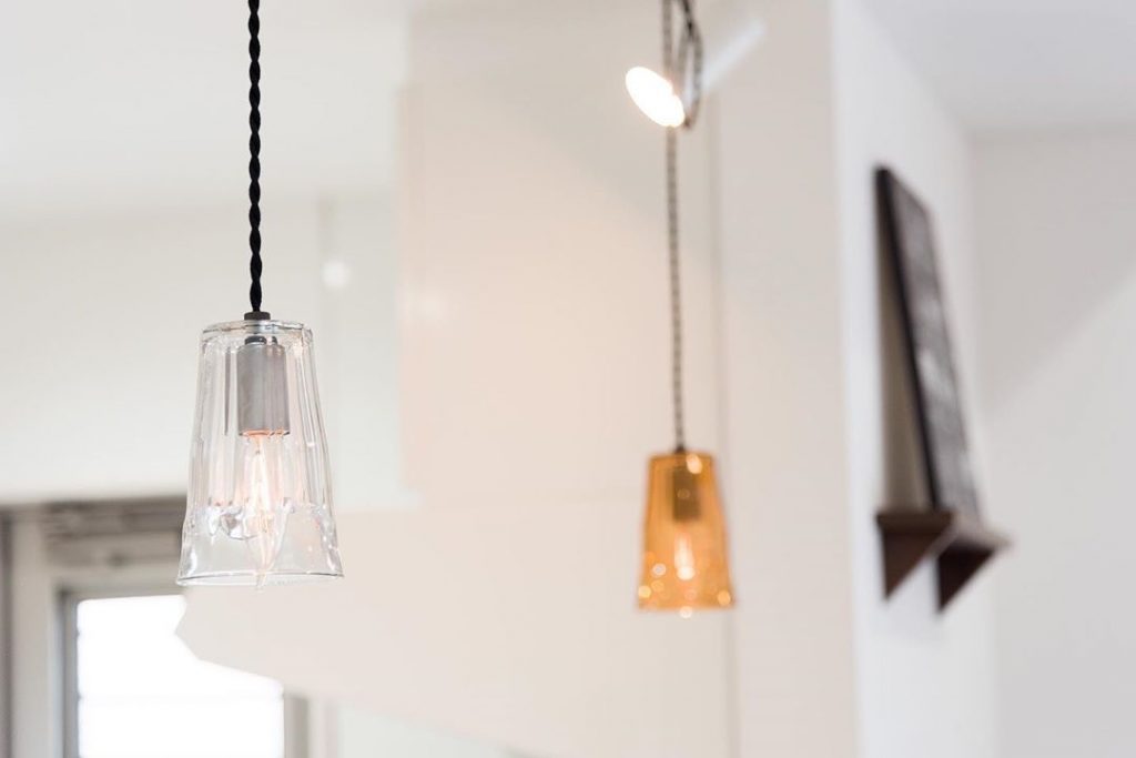 Kitchen & food
Pendant light.