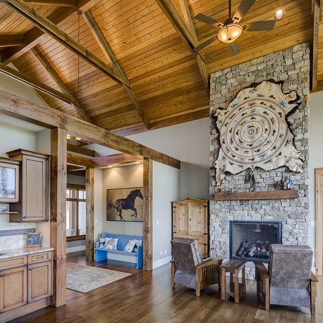 Large room of the Cedar Creek house plan 959, built by