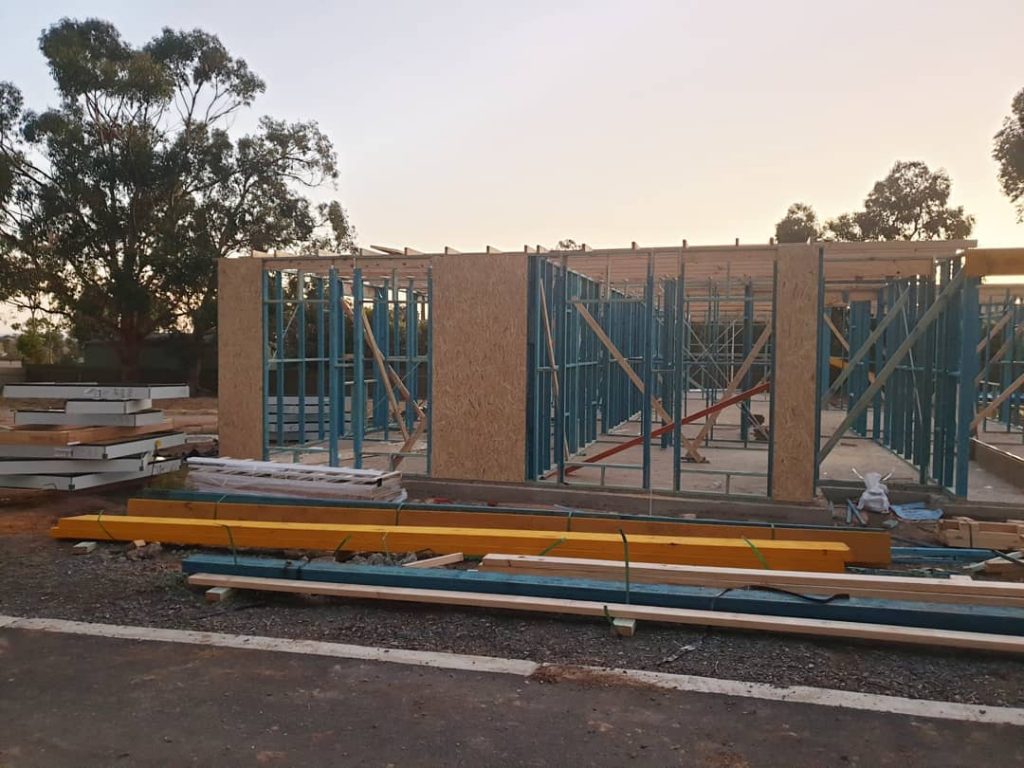 WALL. F R A M E S | 16/5/19

The wall frames were on or before 14.05. Delivered.
