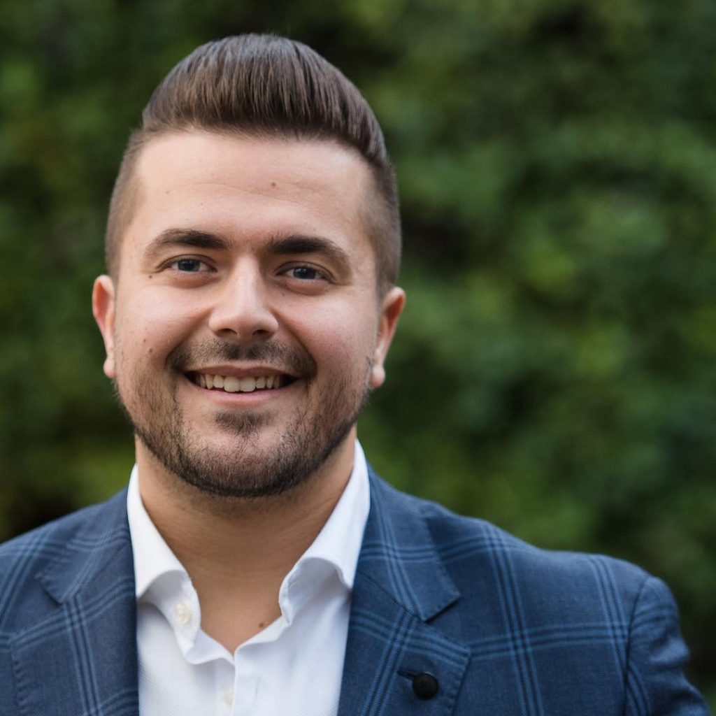 "George Giannakakis is an experienced construction consultant who supports you in Cu