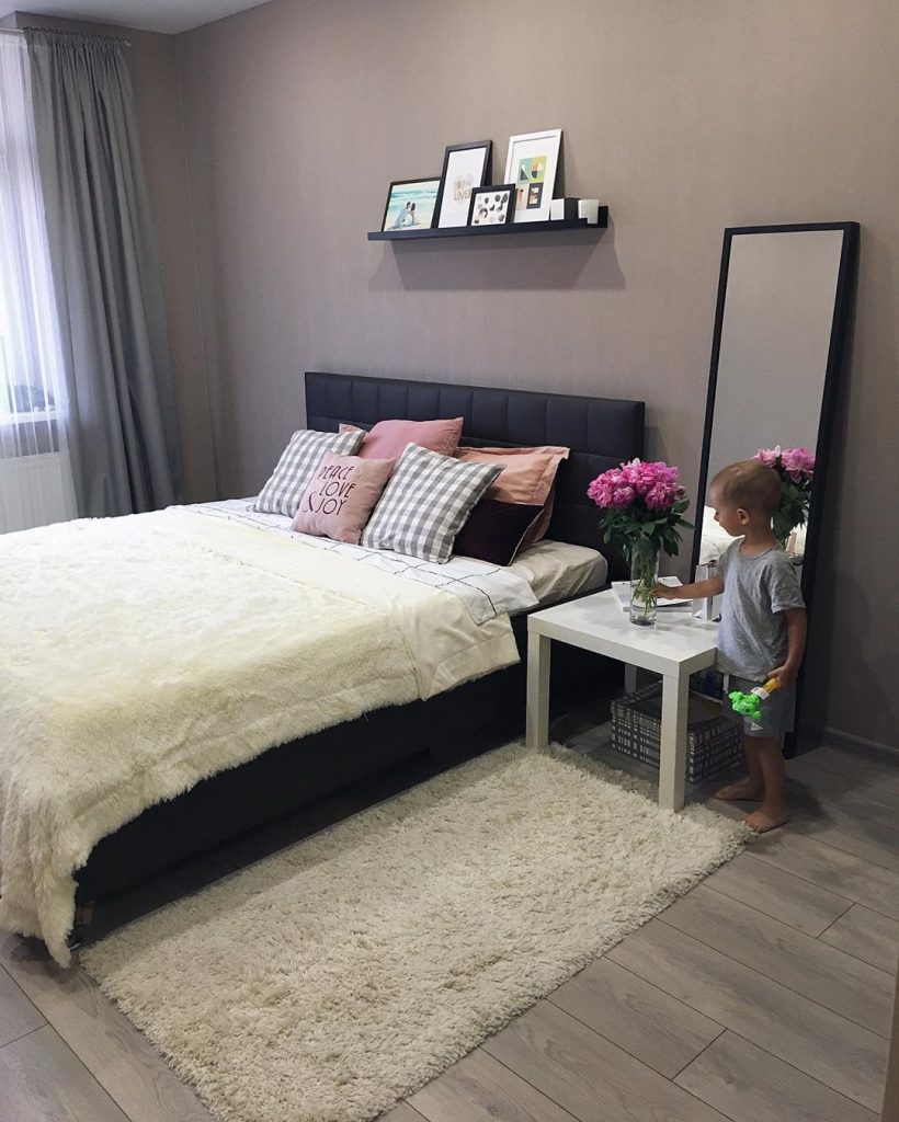 Who thinks to make interior design professional, informed