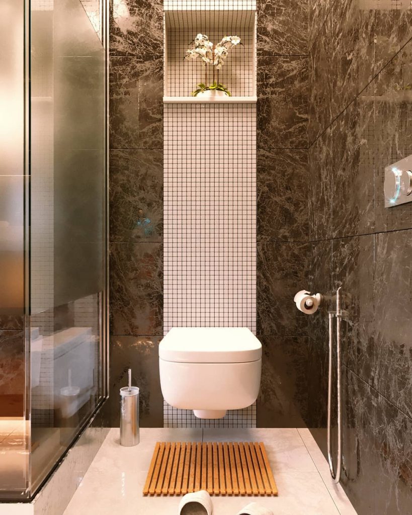 Nuremberg bathroom
Germany
With corona
1