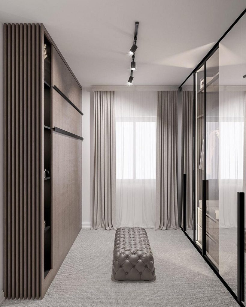 Swipe left to place your guests
Dressing room and guest bedroom